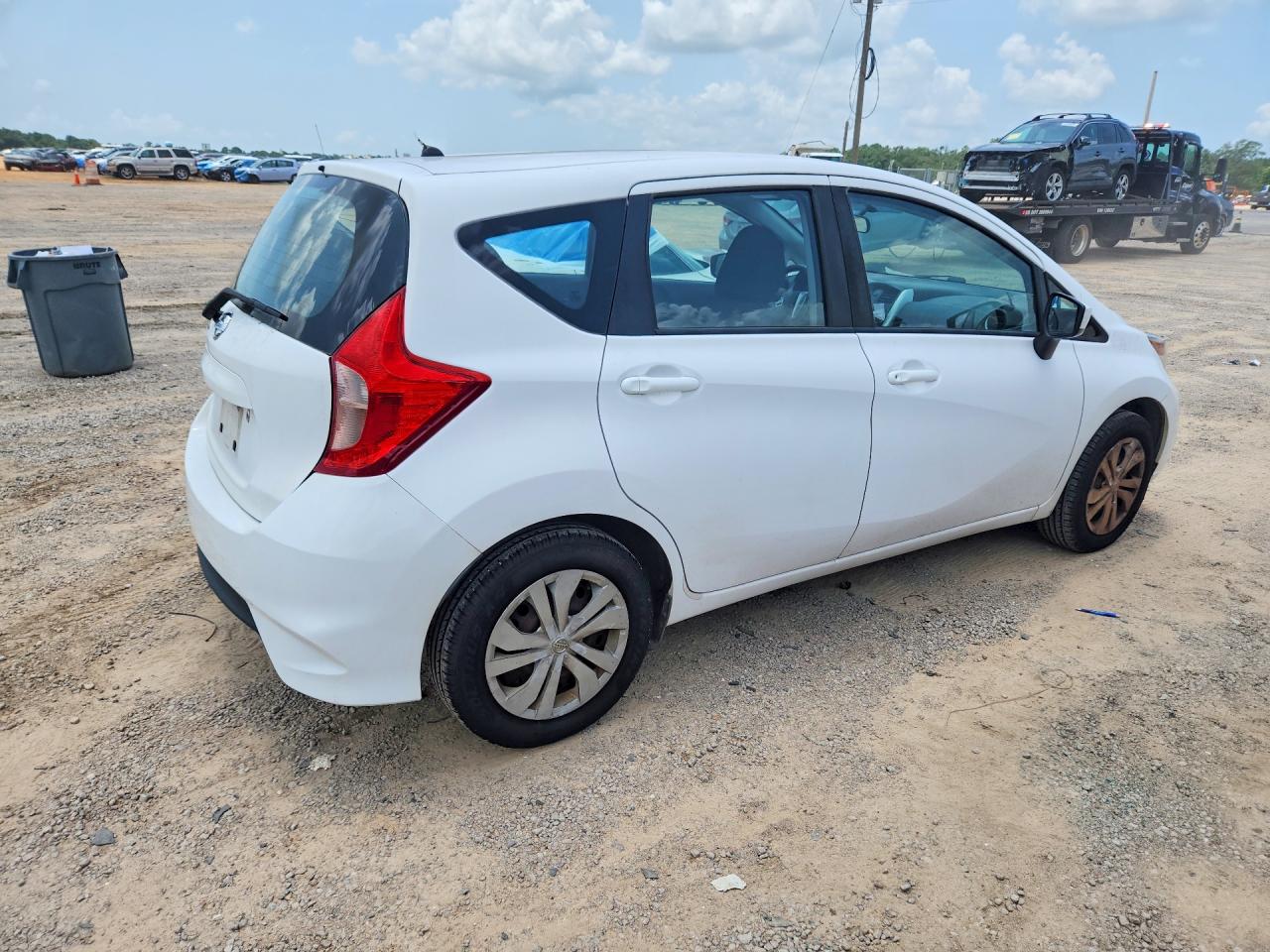 2018 NISSAN VERSA