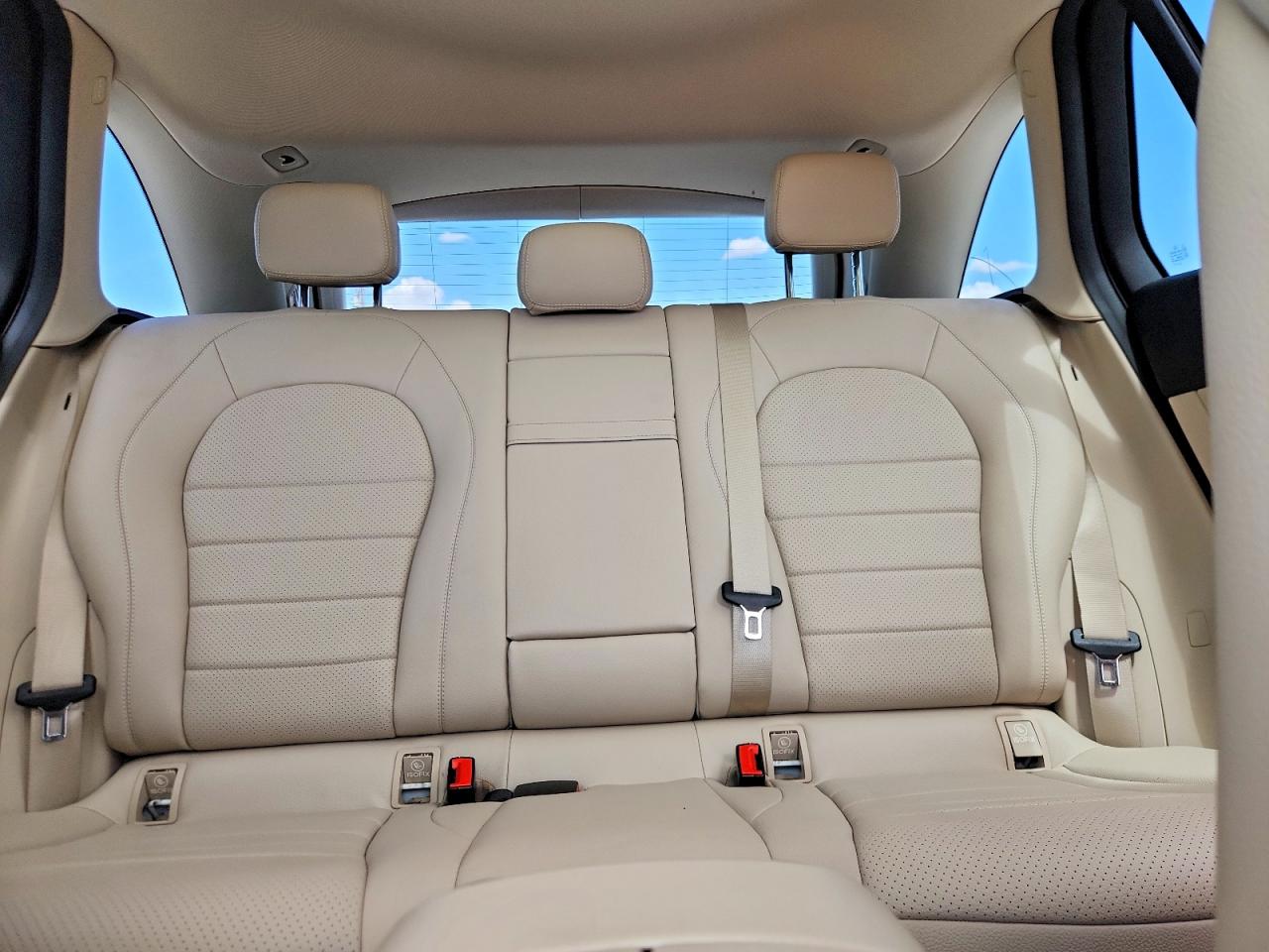 2021 MERCEDES-BENZ GLC-CLASS