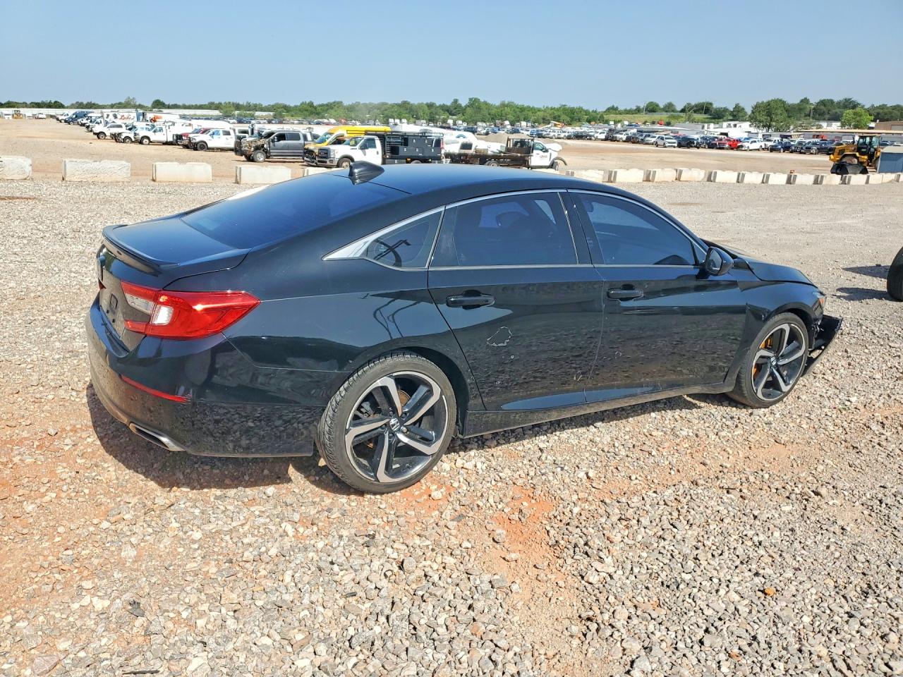 2019 HONDA ACCORD