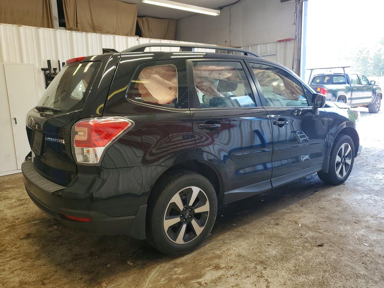 2018 SUBARU FORESTER