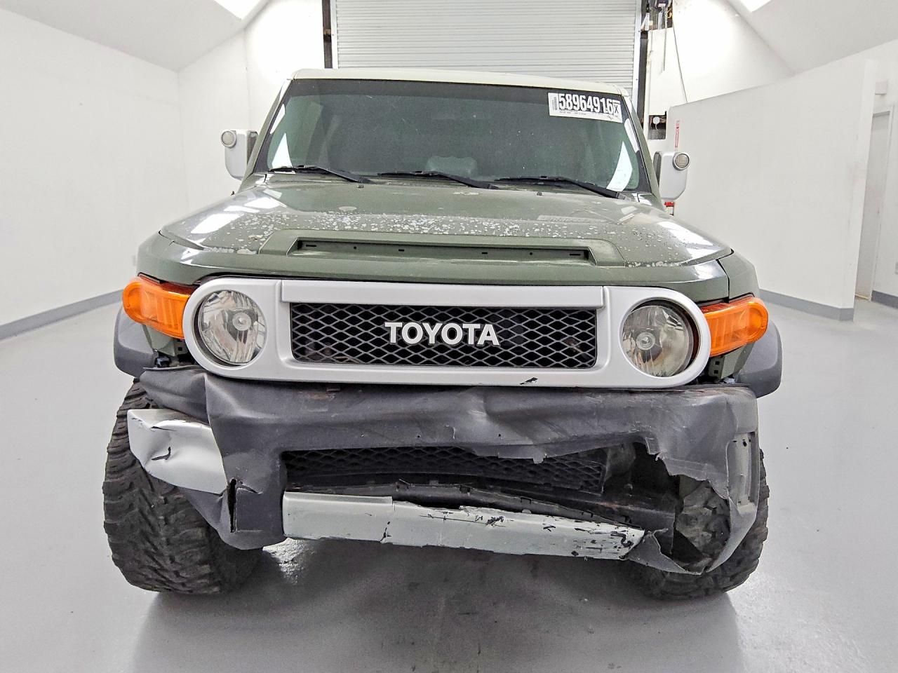 2010 TOYOTA FJ CRUISER