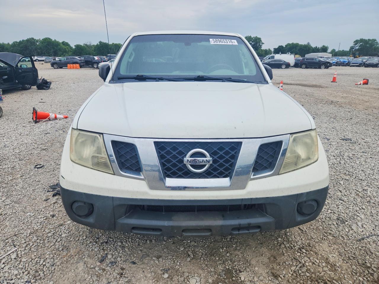 2015 NISSAN FRONTIER
