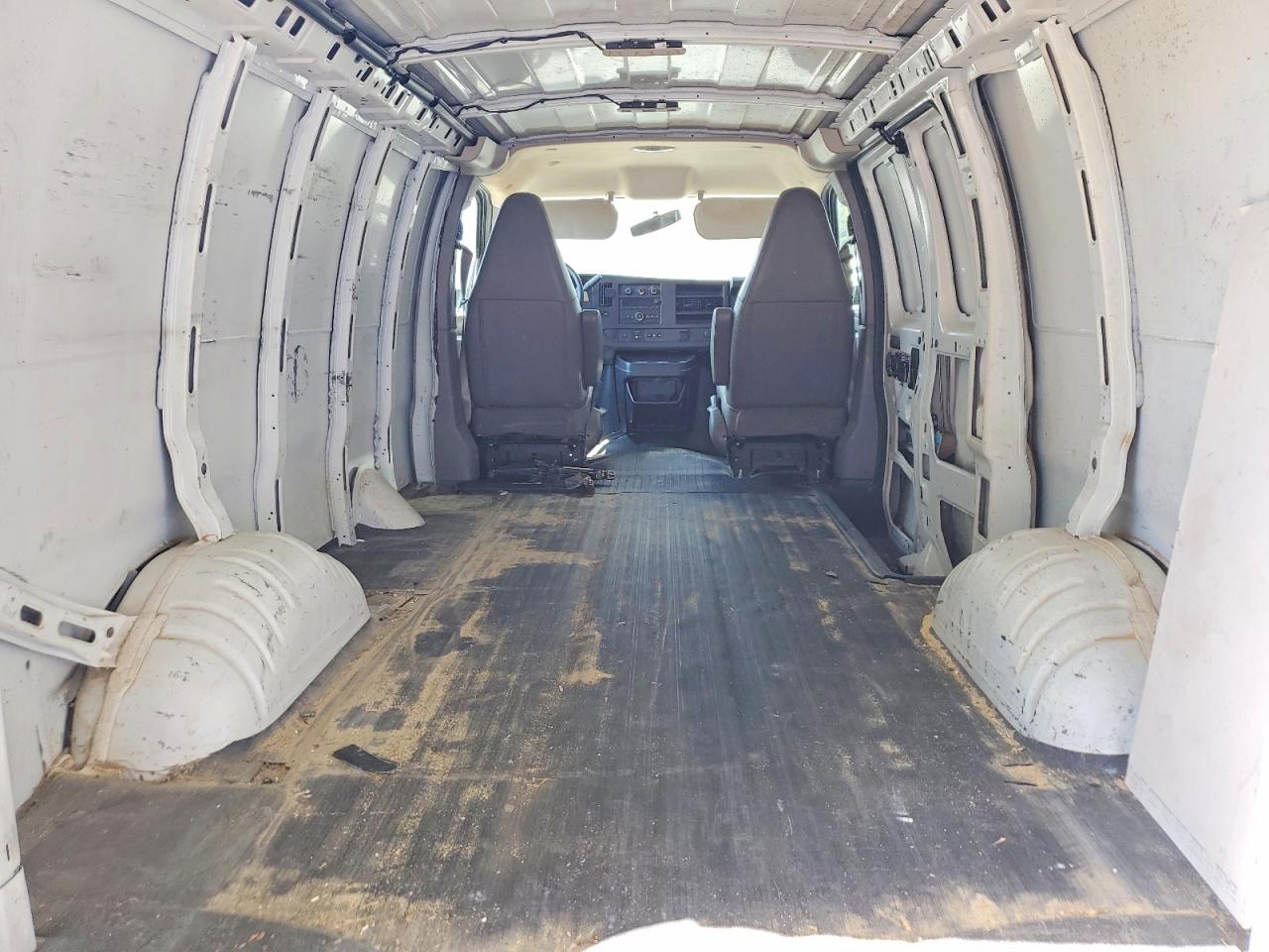 2016 CHEVROLET EXPRESS
