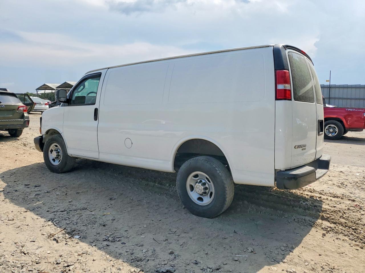 2016 CHEVROLET EXPRESS