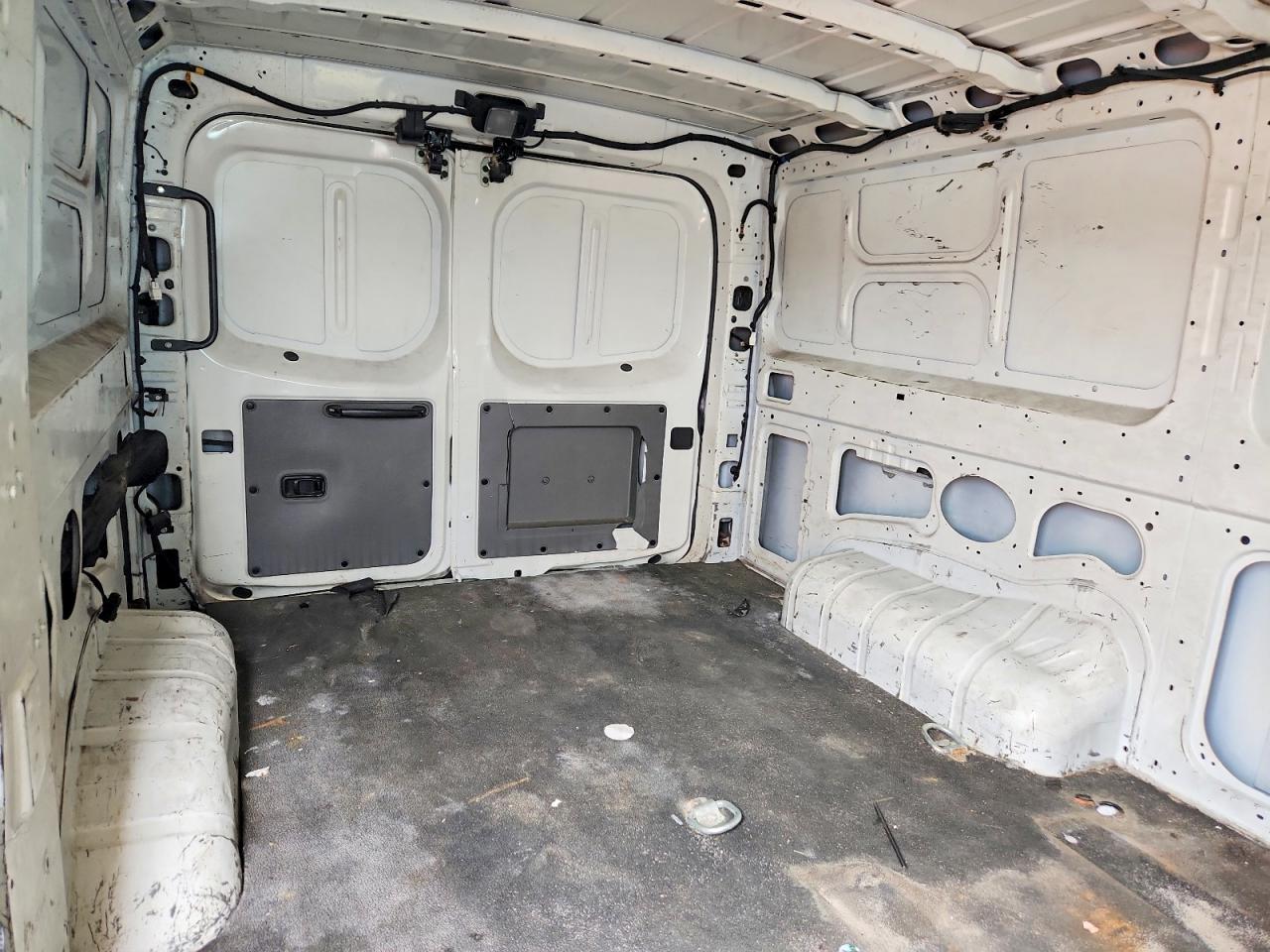 2016 NISSAN NV
