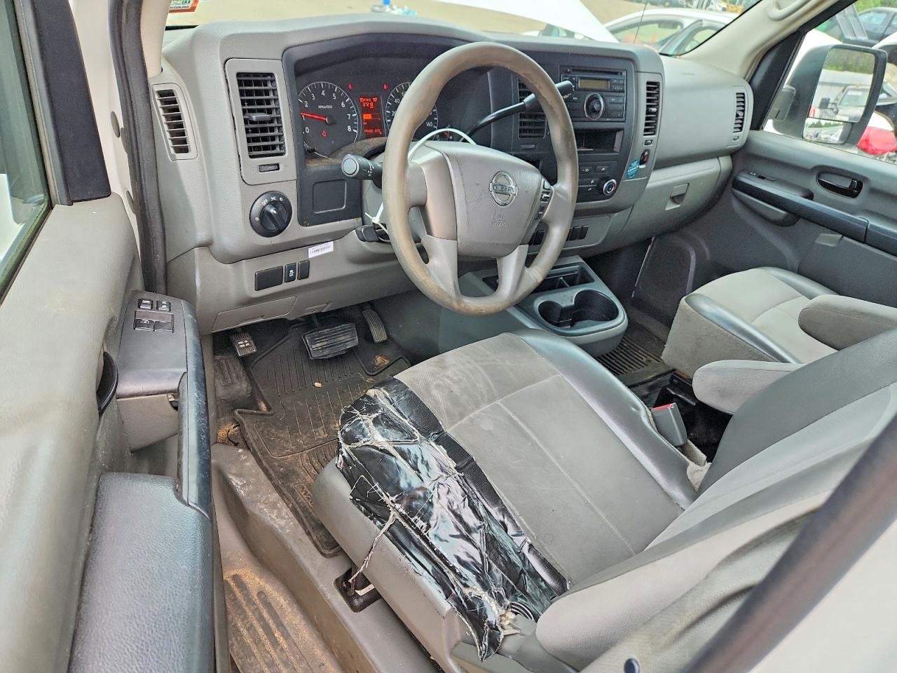 2016 NISSAN NV