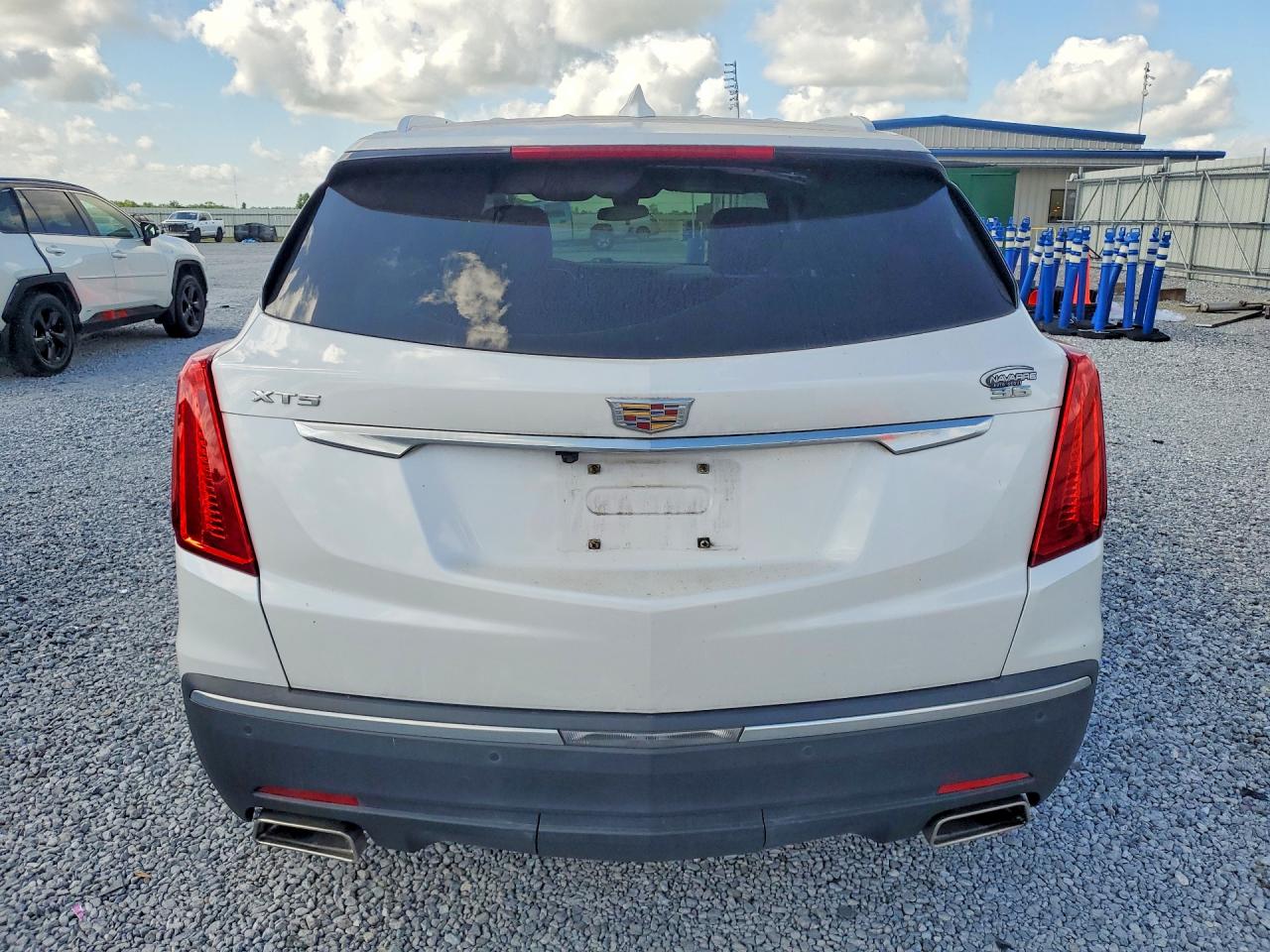 2017 CADILLAC XT5