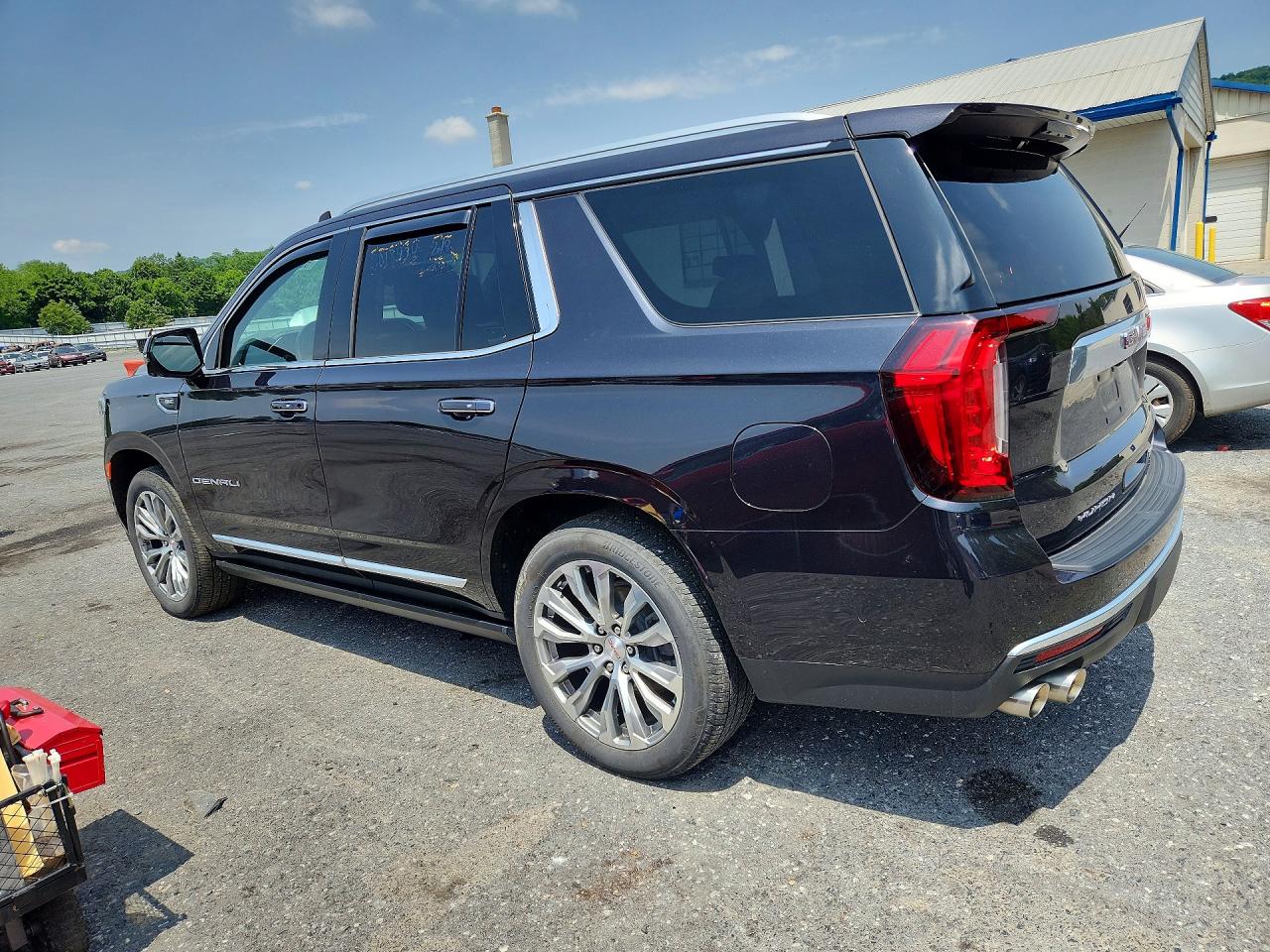 2023 GMC YUKON