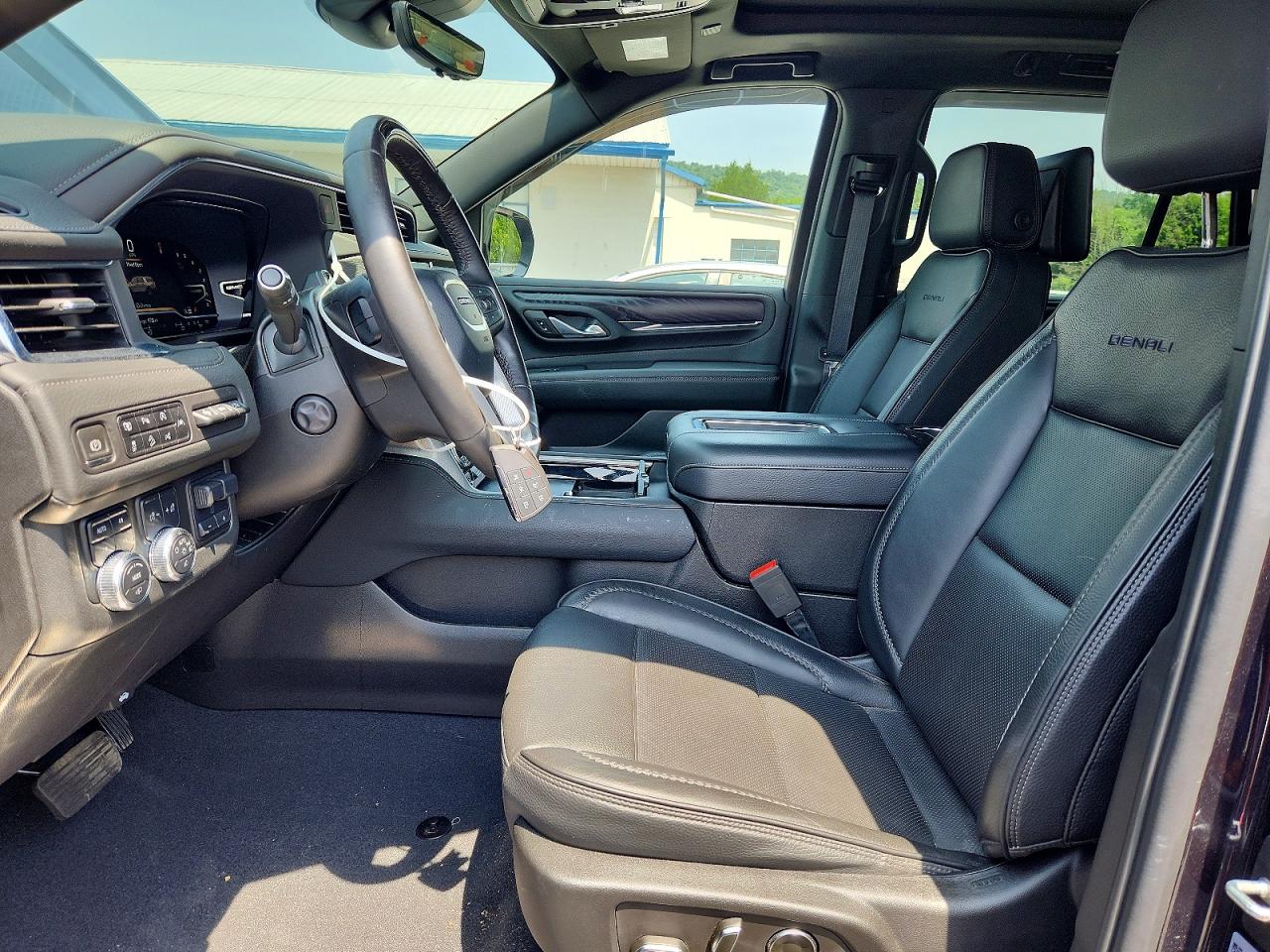 2023 GMC YUKON