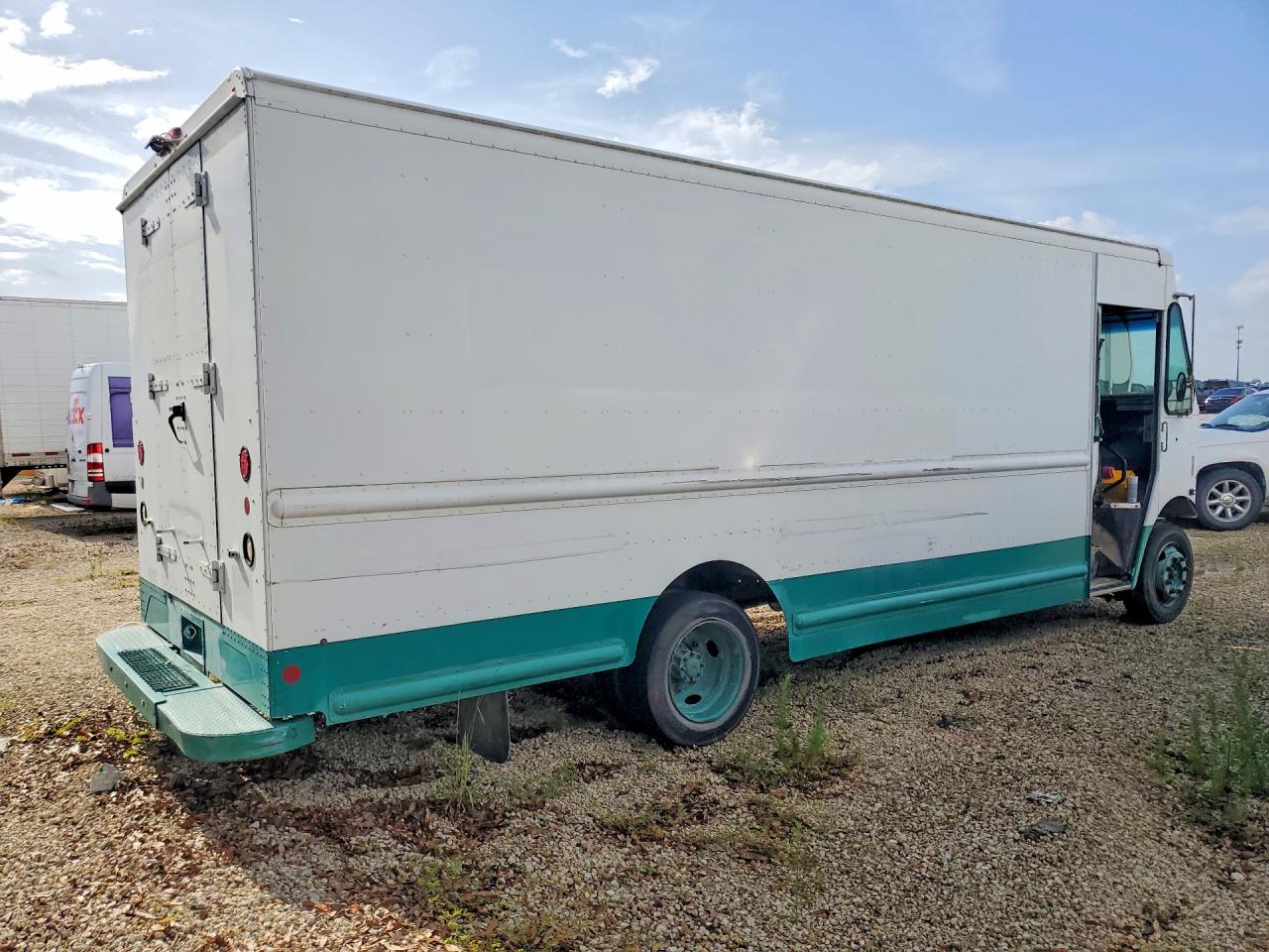 2011 WORKHORSE ALL OTHER