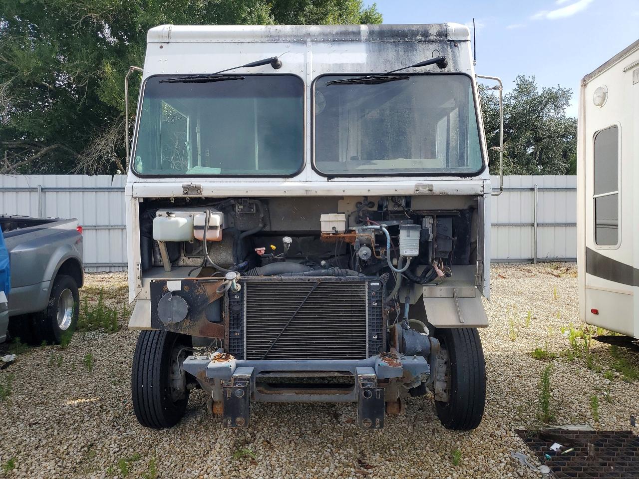 2011 WORKHORSE ALL OTHER
