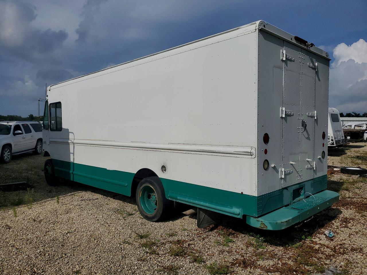 2011 WORKHORSE ALL OTHER