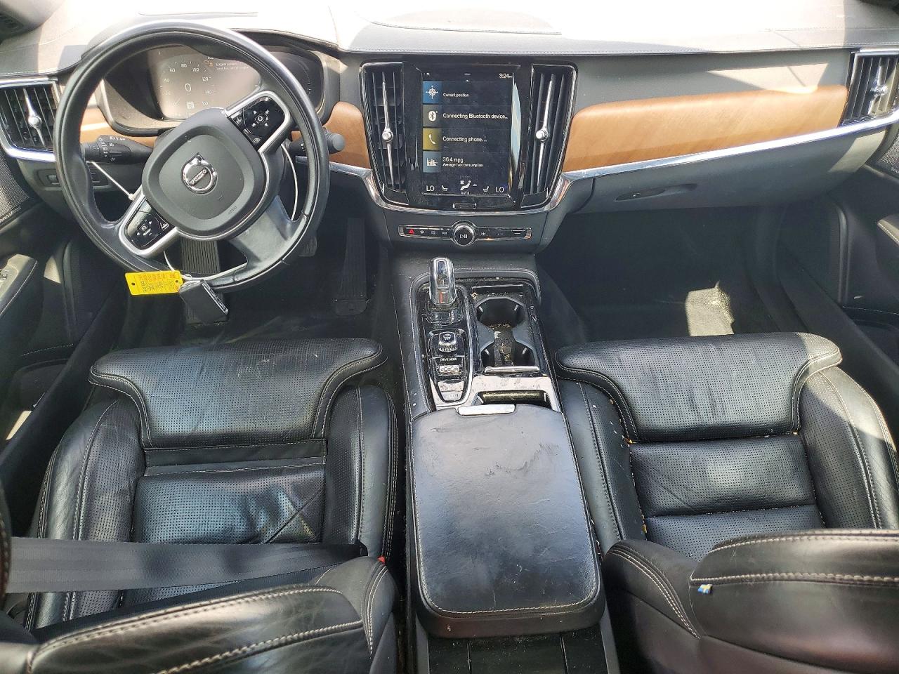 2018 VOLVO S90