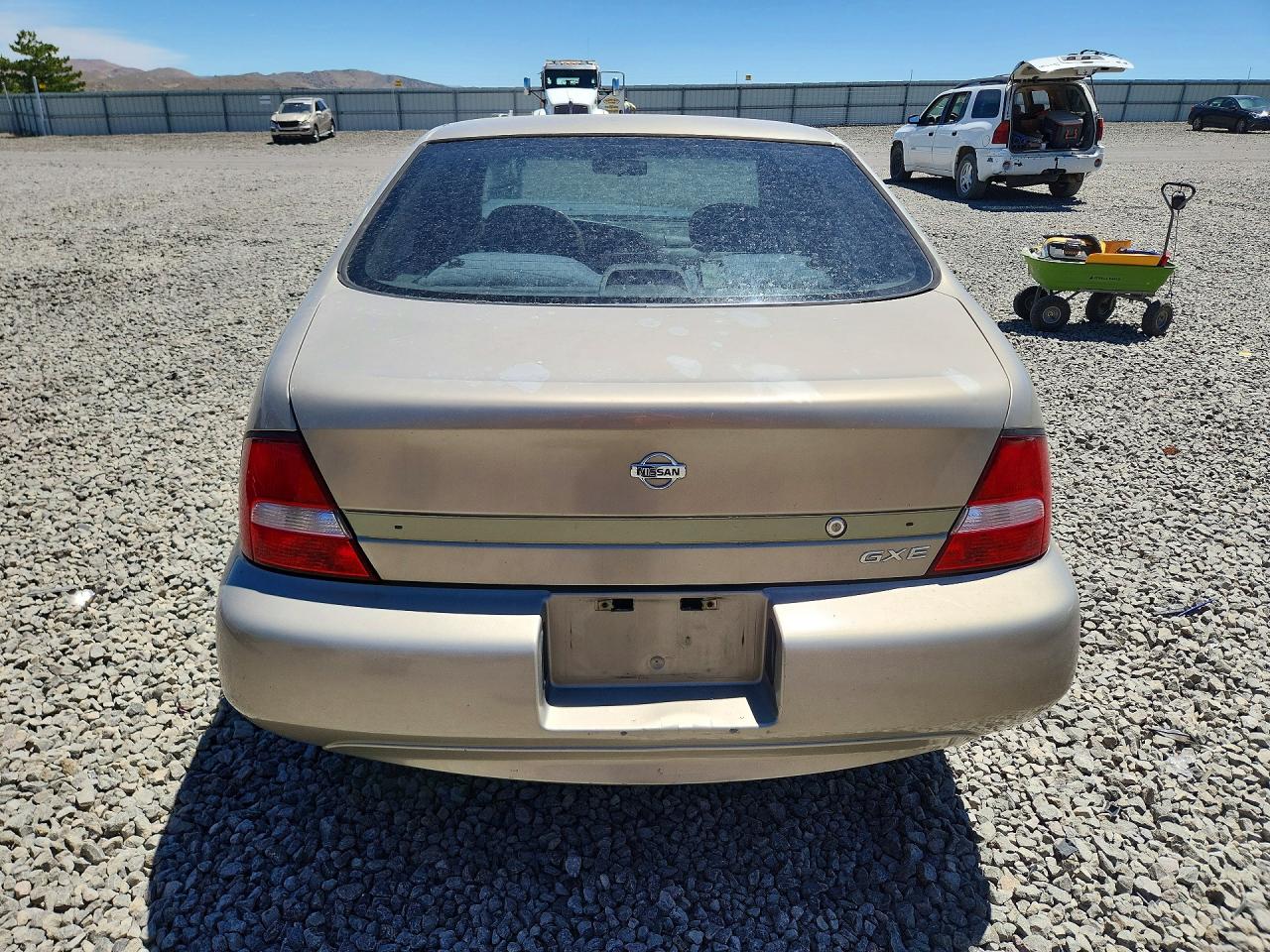 2001 NISSAN ALTIMA