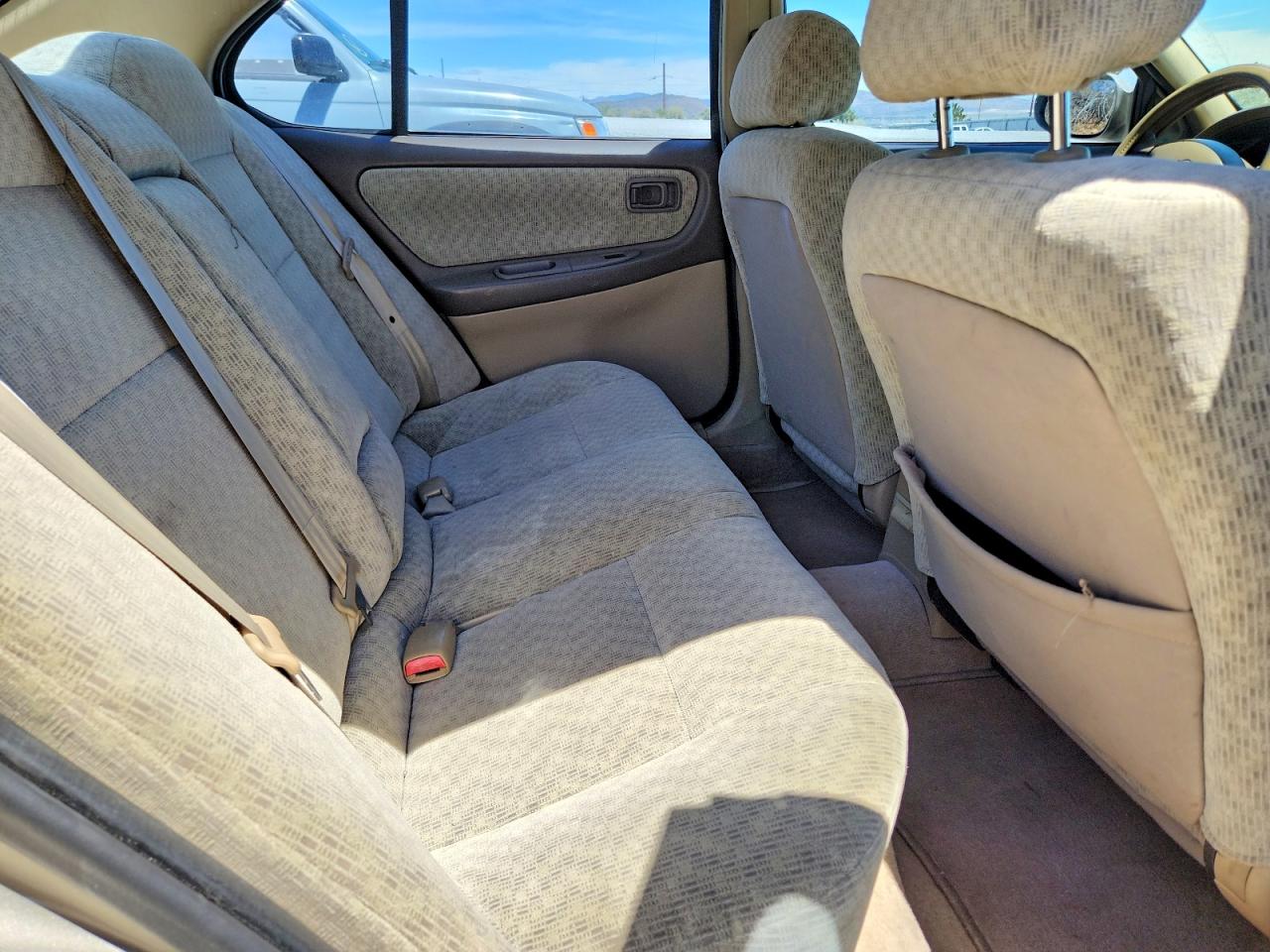 2001 NISSAN ALTIMA