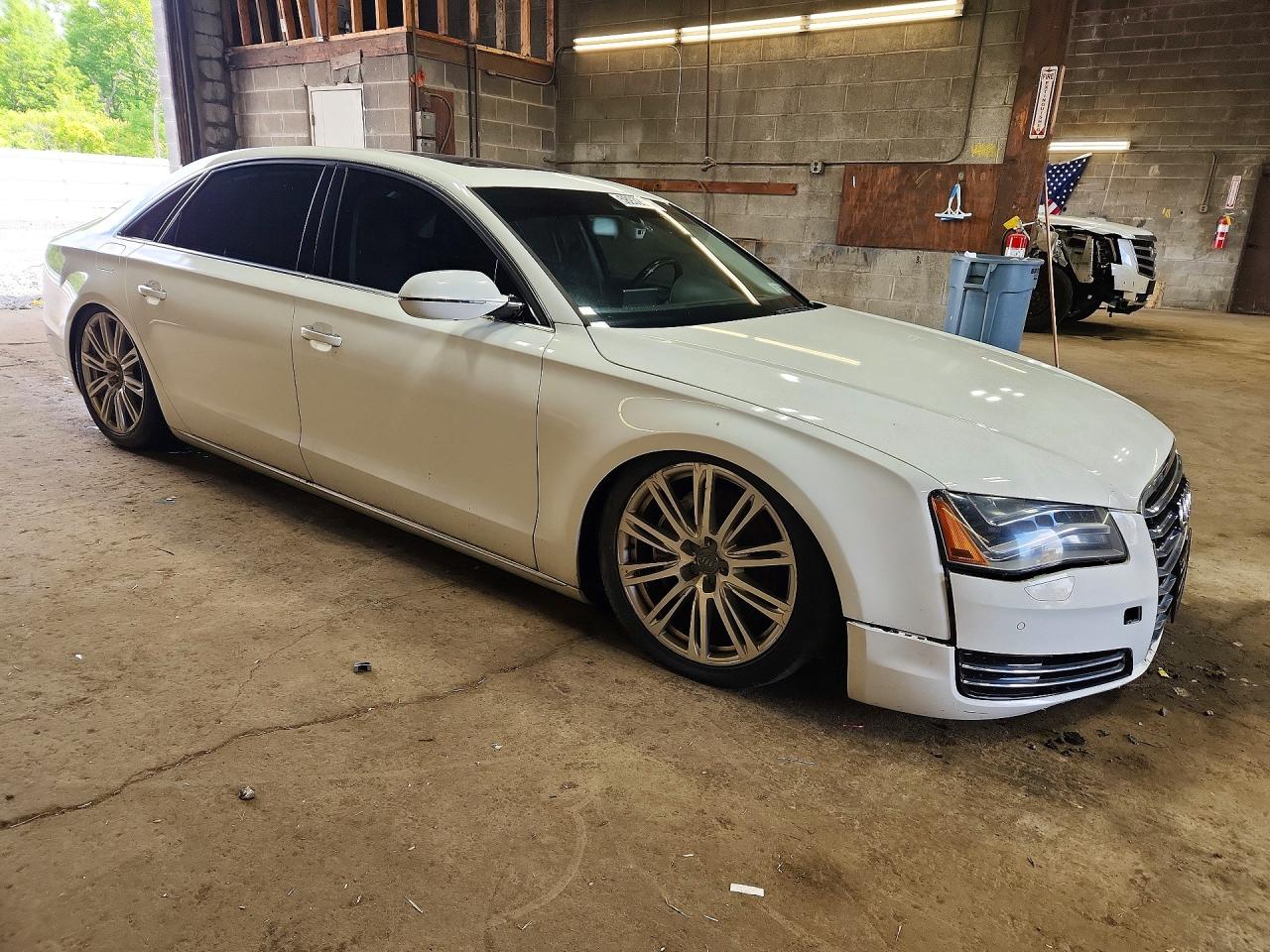 2013 AUDI A8