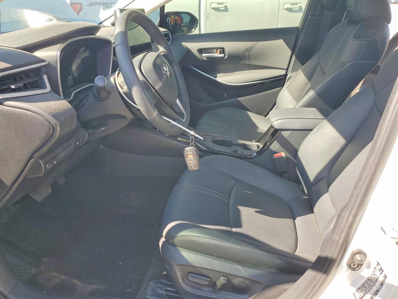 2025 TOYOTA COROLLA