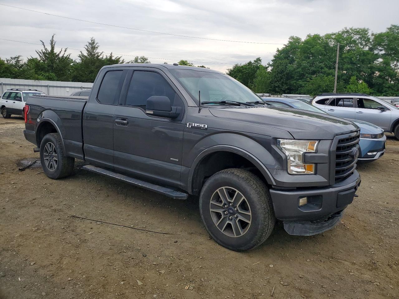 2016 FORD F150