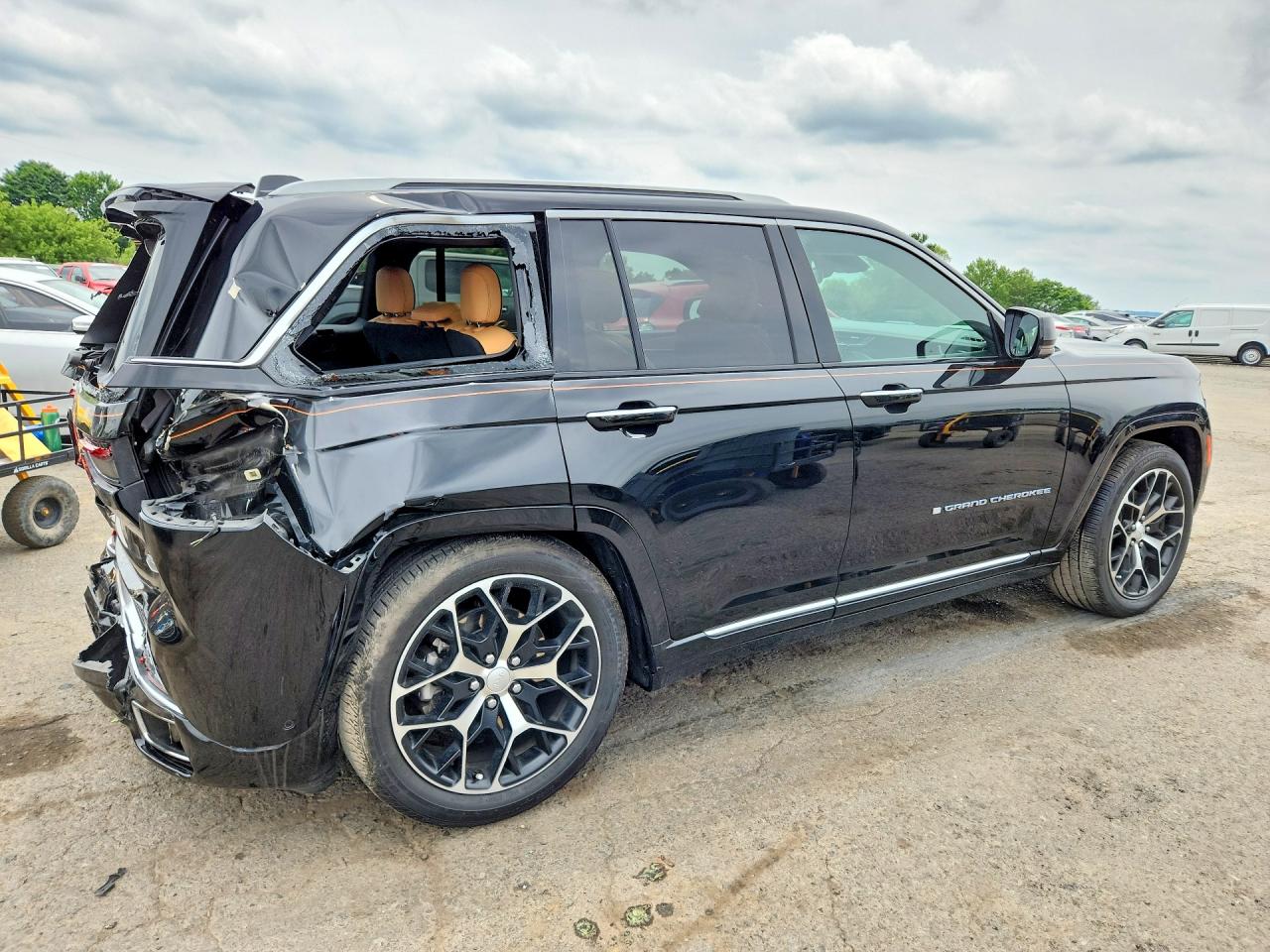 2022 JEEP CHEROKEE