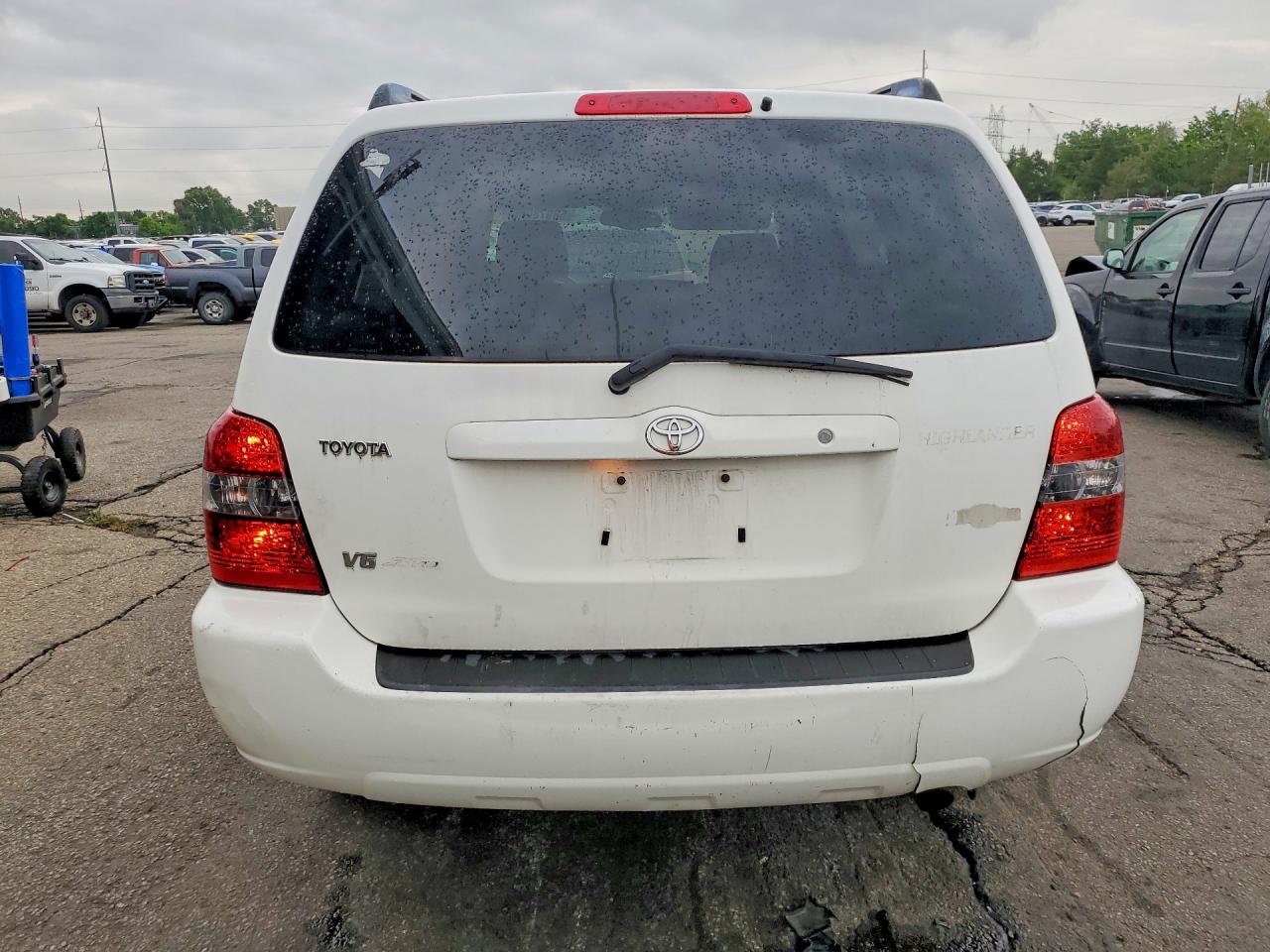2004 TOYOTA HIGHLANDER