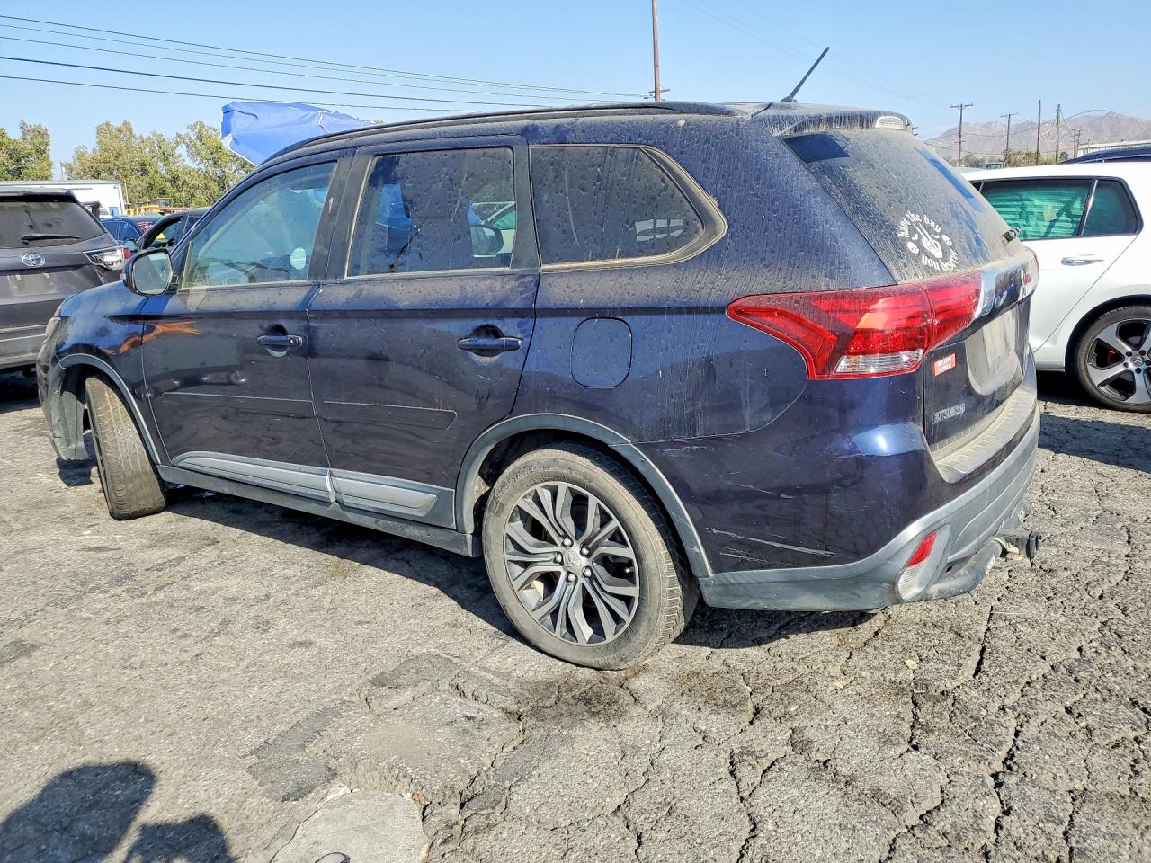 2016 MITSUBISHI OUTLANDER