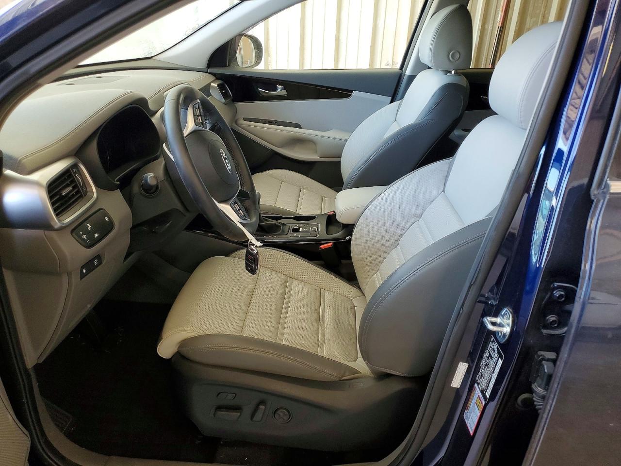 2020 KIA SORENTO