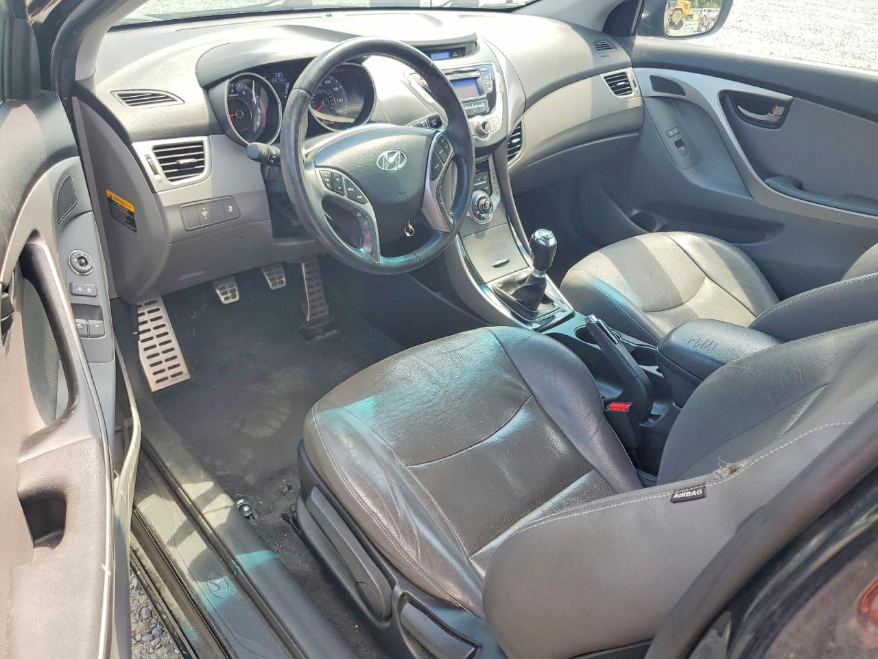 2013 HYUNDAI ELANTRA