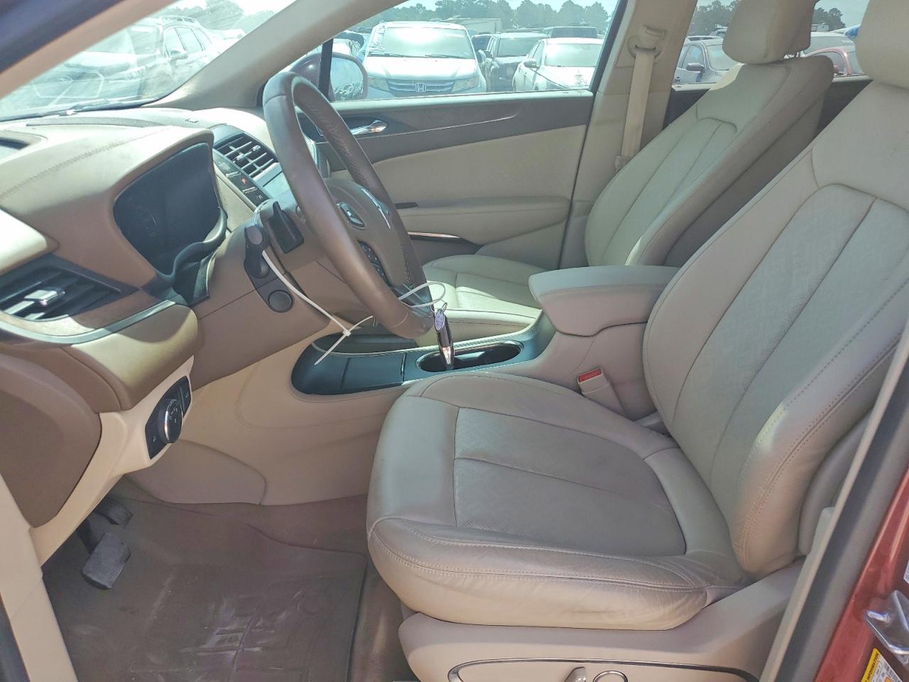 2016 LINCOLN MKZ