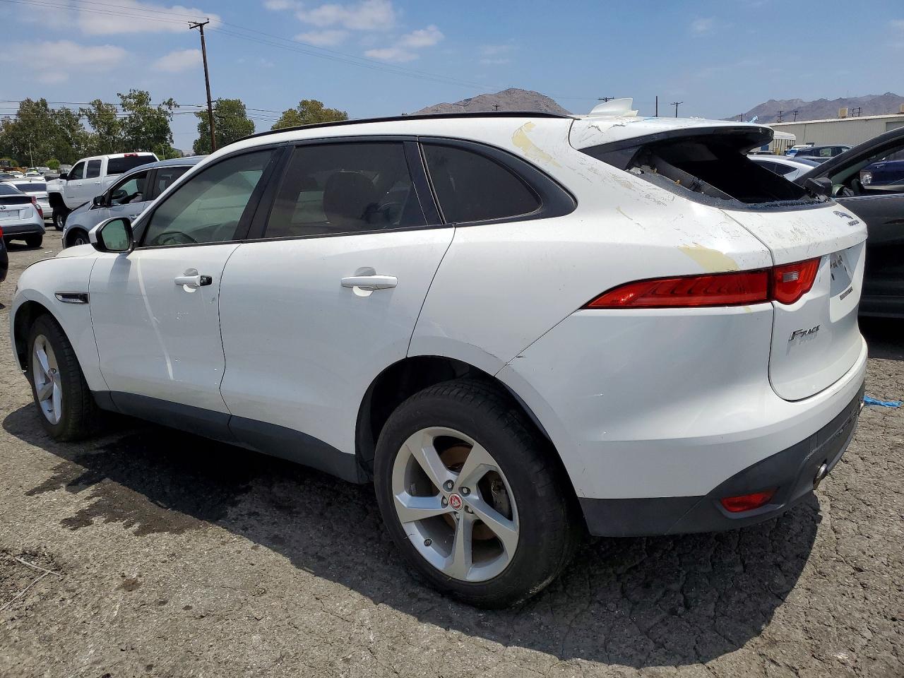 2017 JAGUAR F-PACE