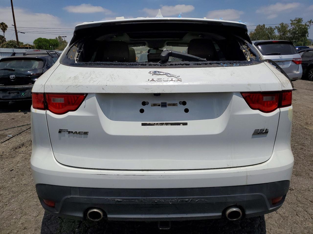 2017 JAGUAR F-PACE