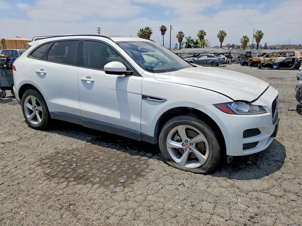 2017 JAGUAR F-PACE