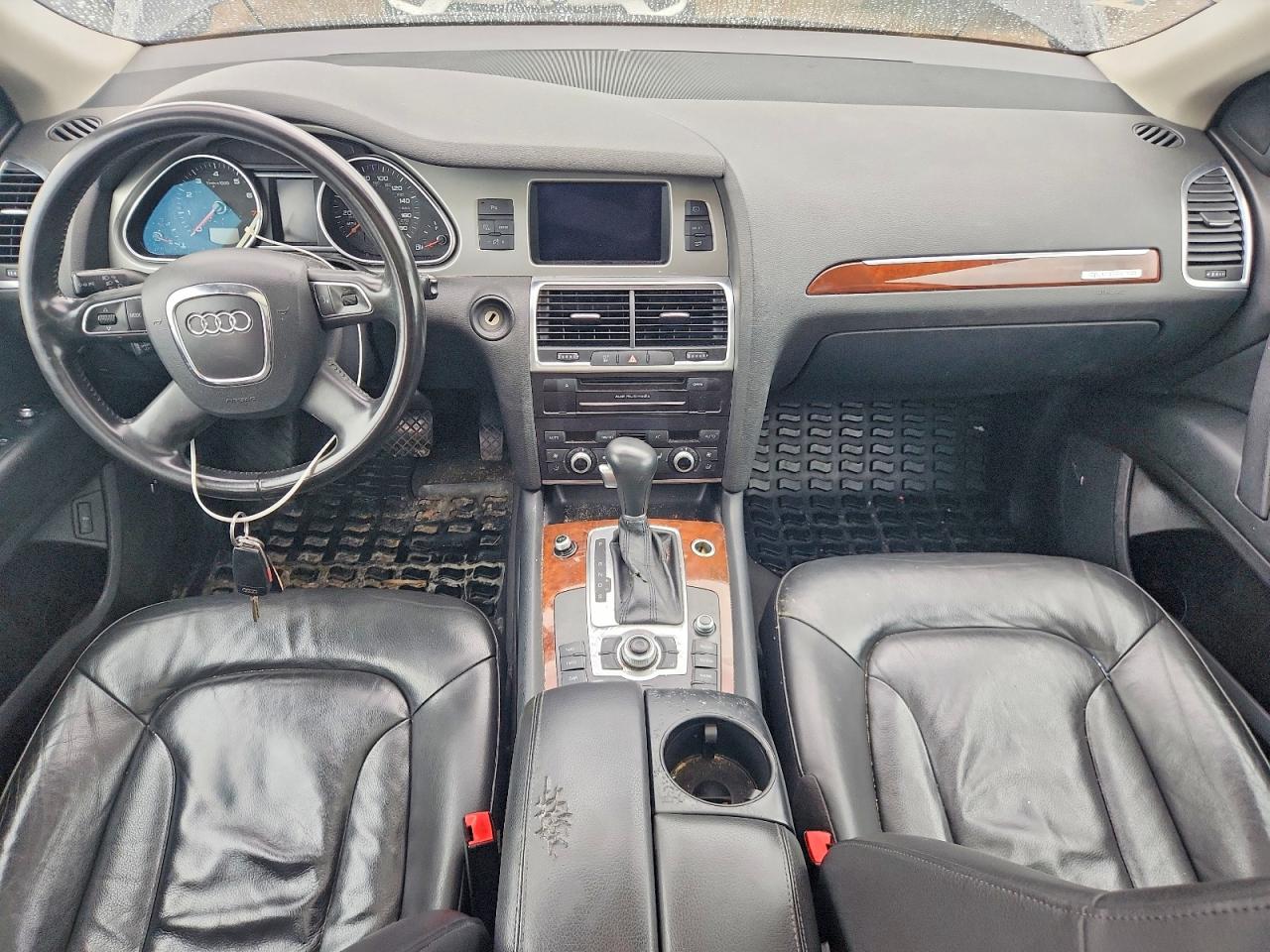2010 AUDI Q7