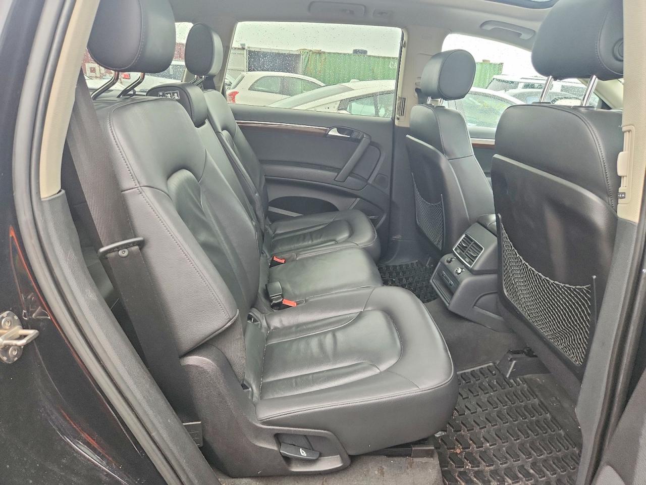 2010 AUDI Q7