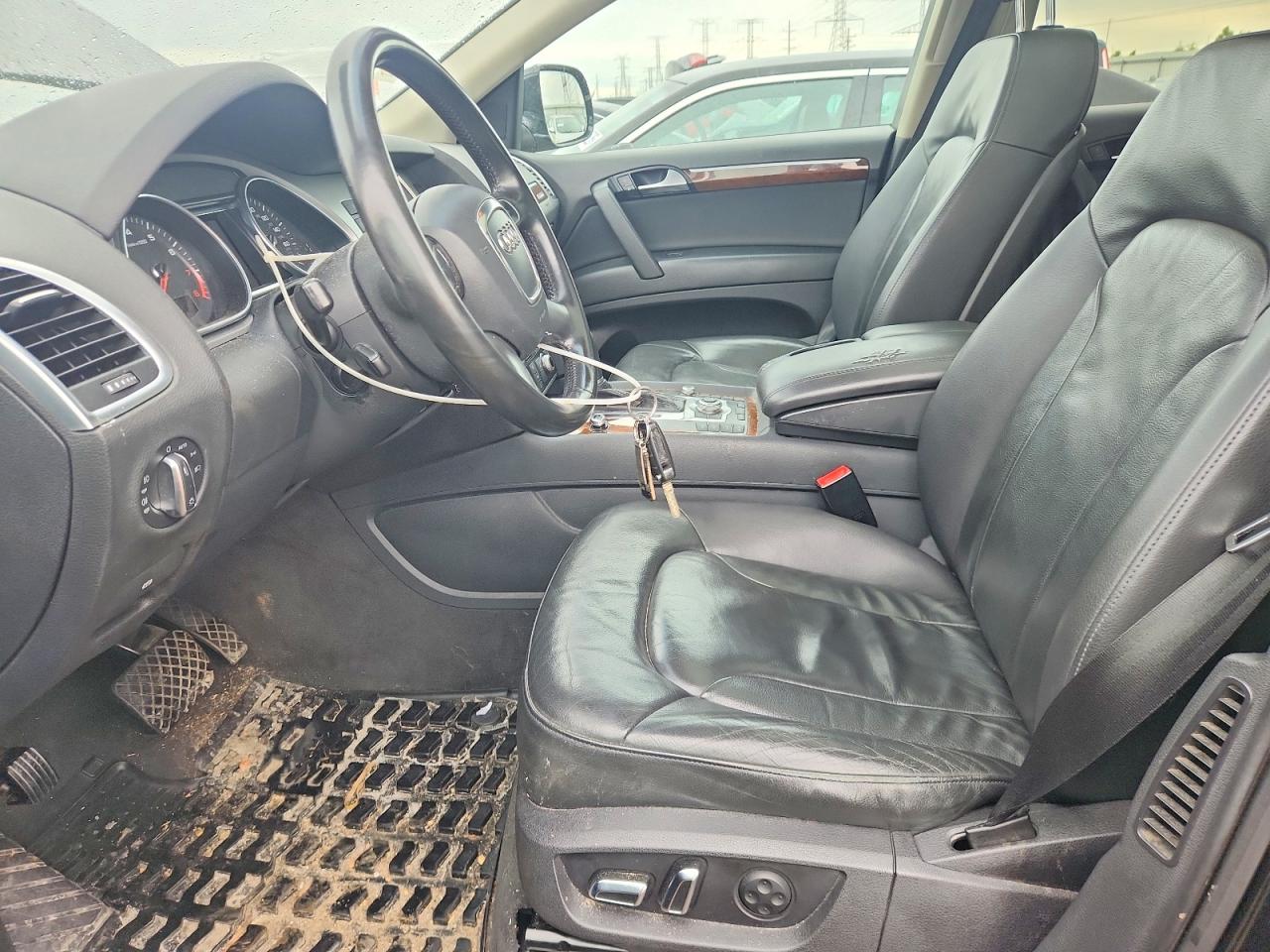 2010 AUDI Q7