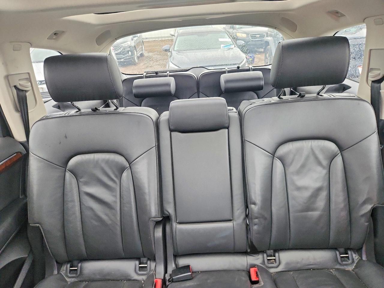 2010 AUDI Q7
