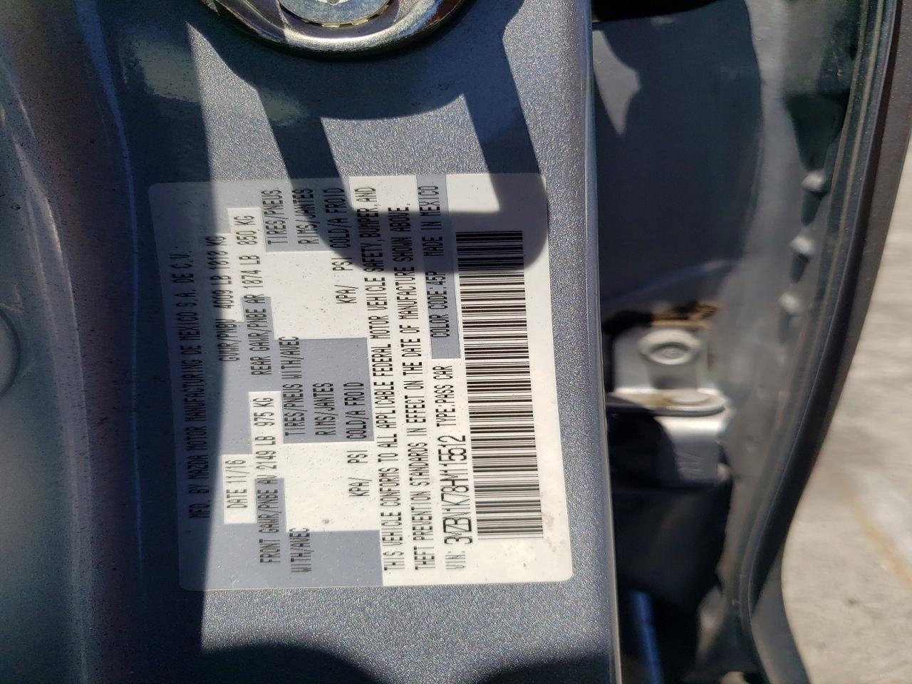 2017 MAZDA 3