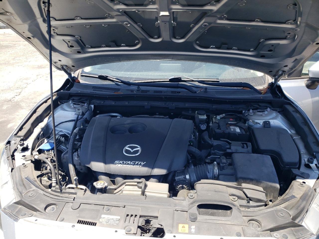 2017 MAZDA 3