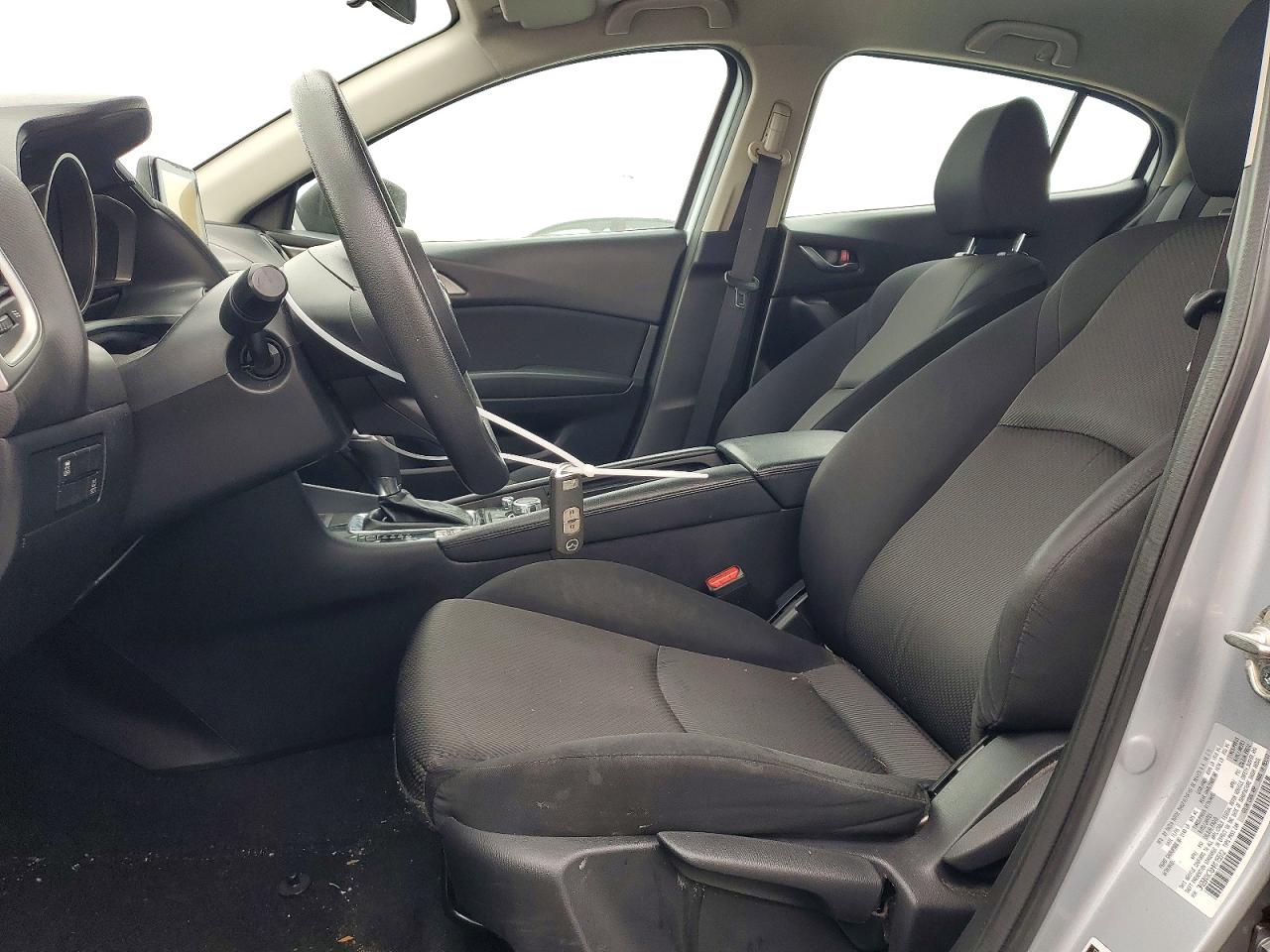 2017 MAZDA 3