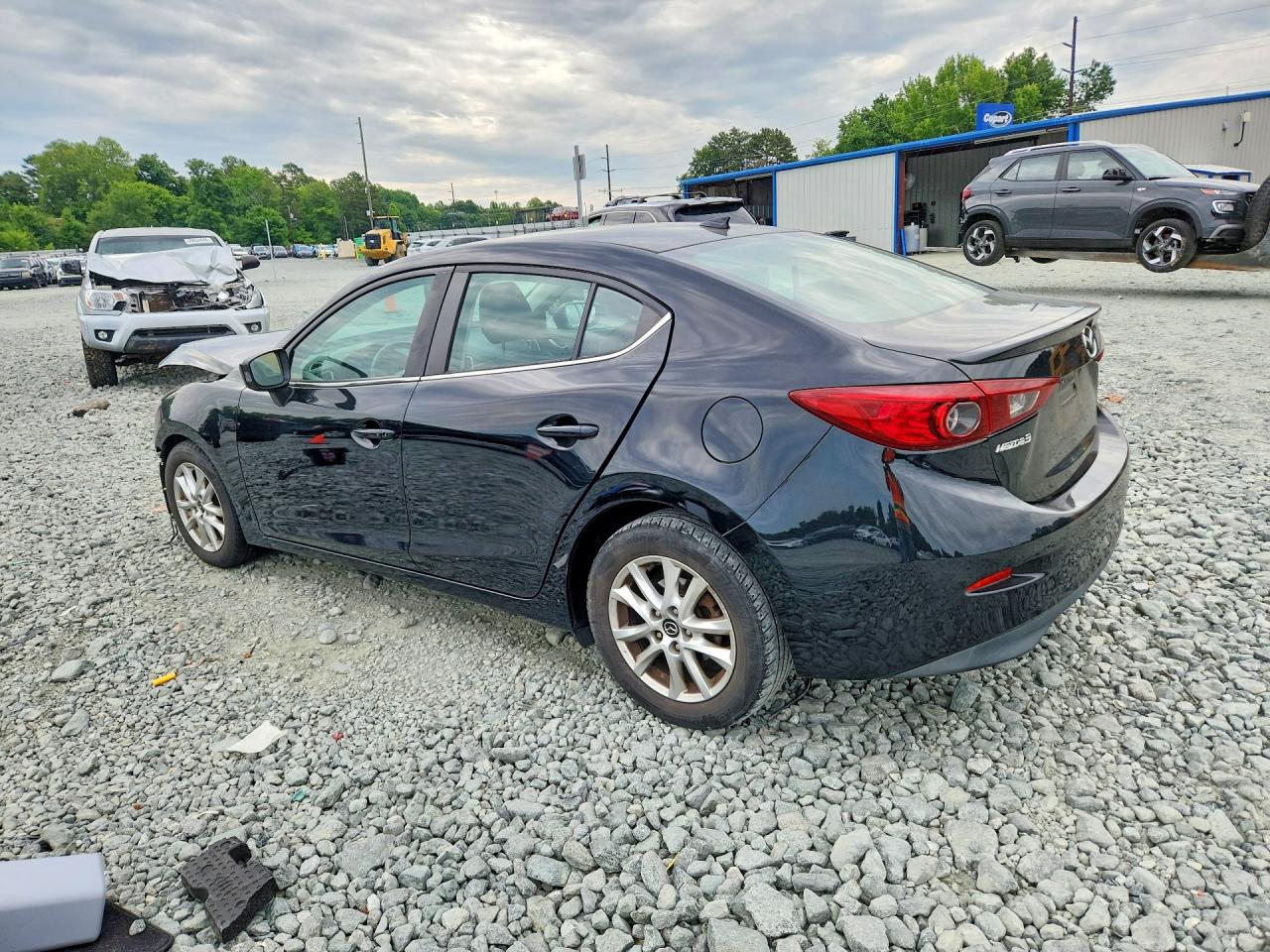 2016 MAZDA 3
