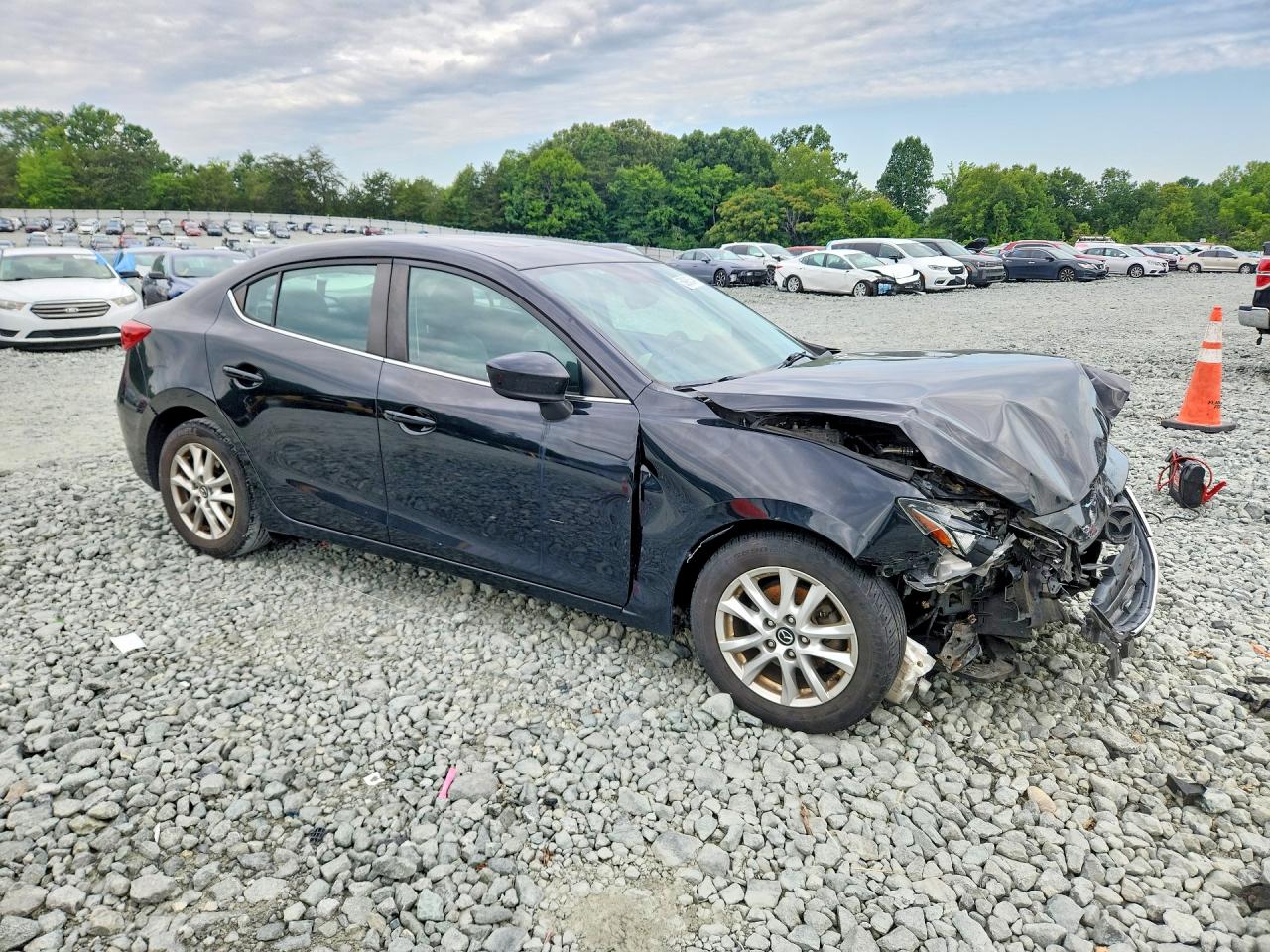 2016 MAZDA 3