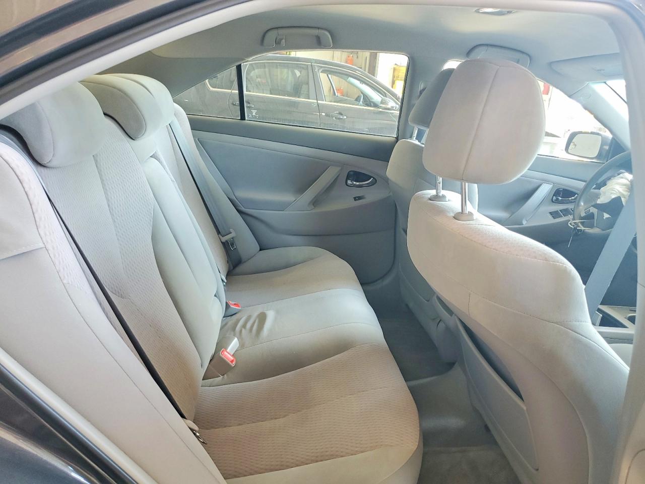 2010 TOYOTA CAMRY