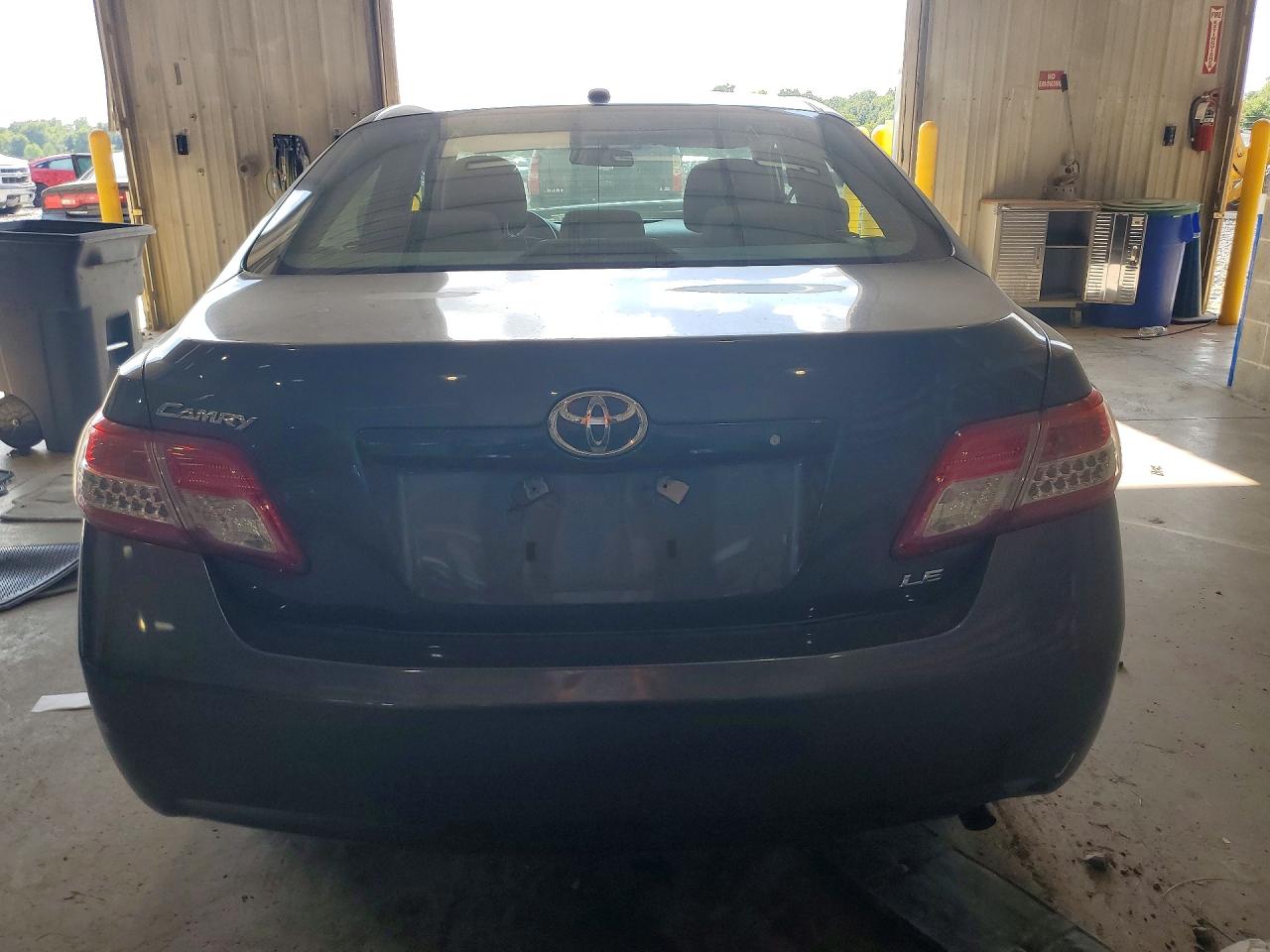 2010 TOYOTA CAMRY