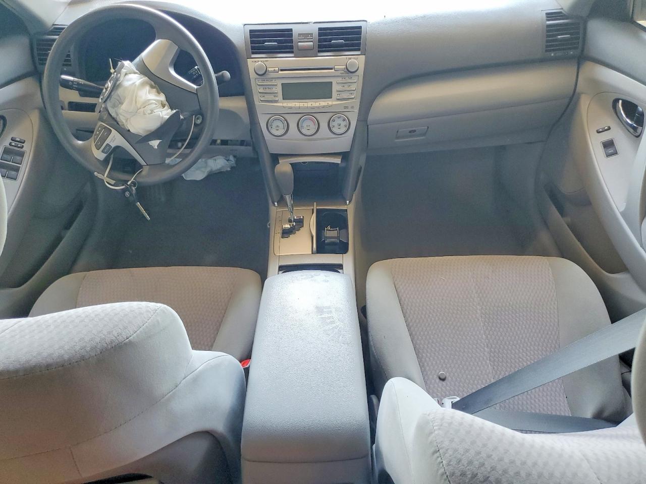 2010 TOYOTA CAMRY