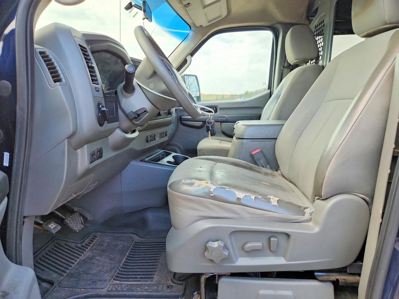 2012 NISSAN NV
