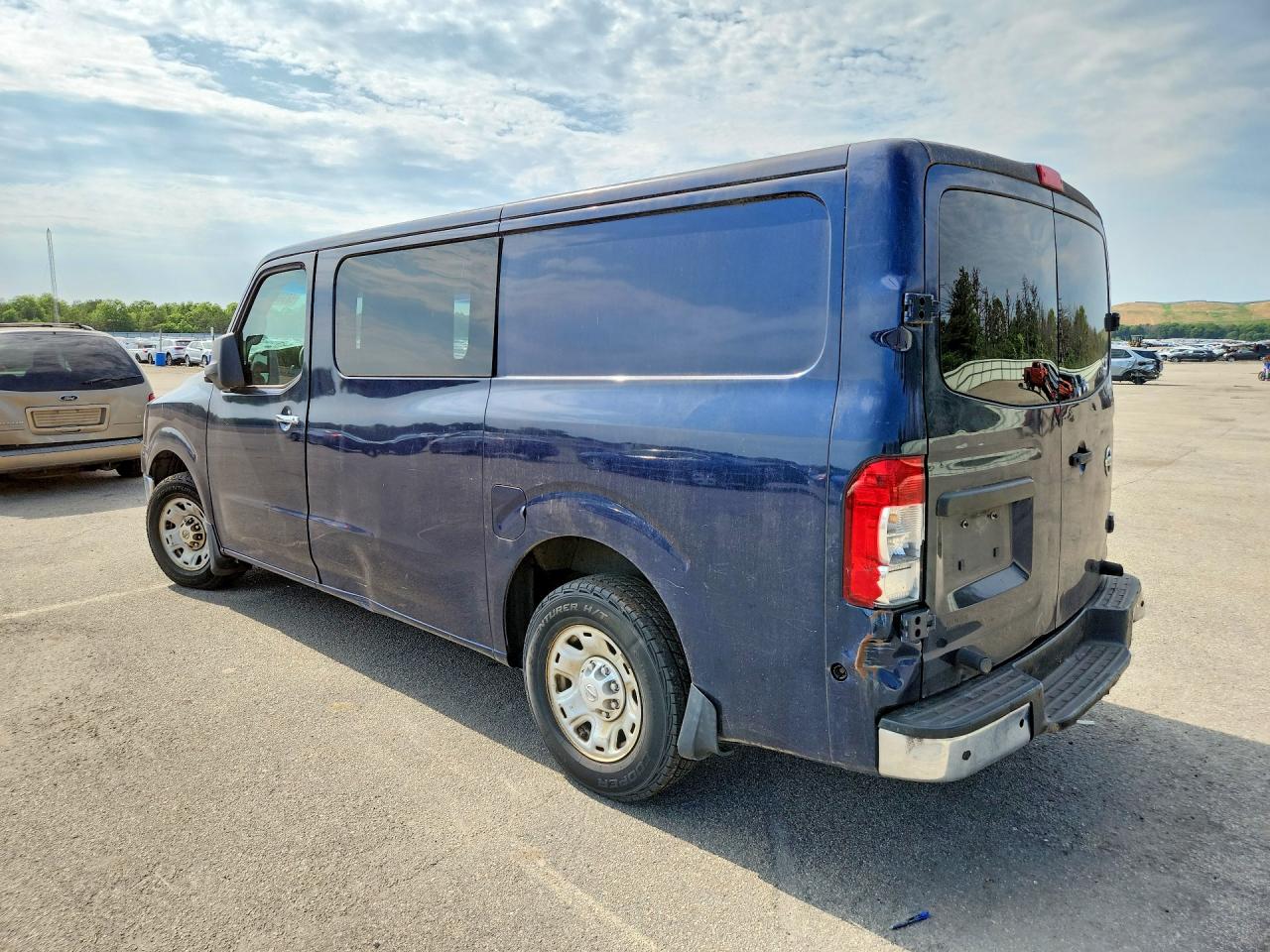2012 NISSAN NV