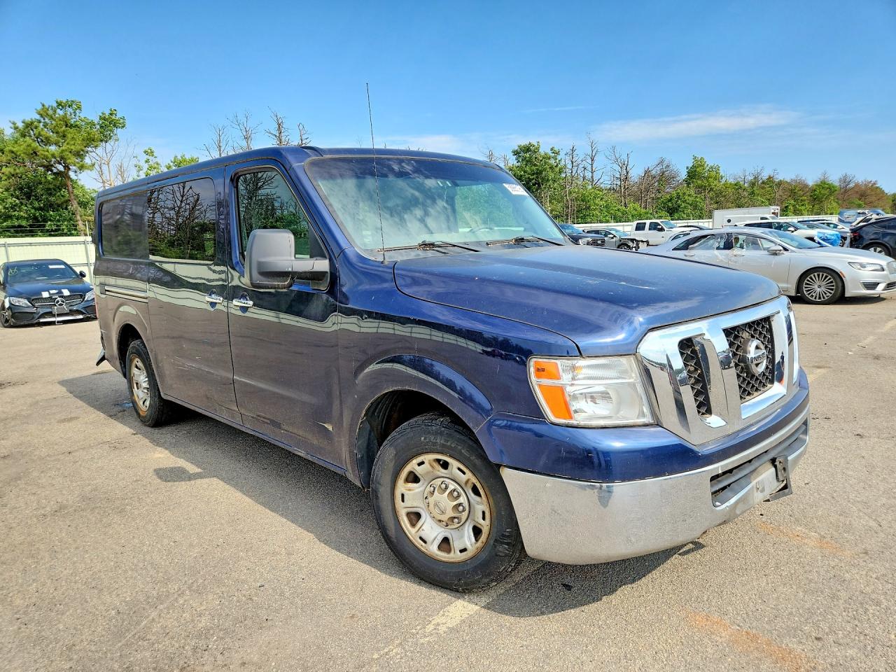 2012 NISSAN NV
