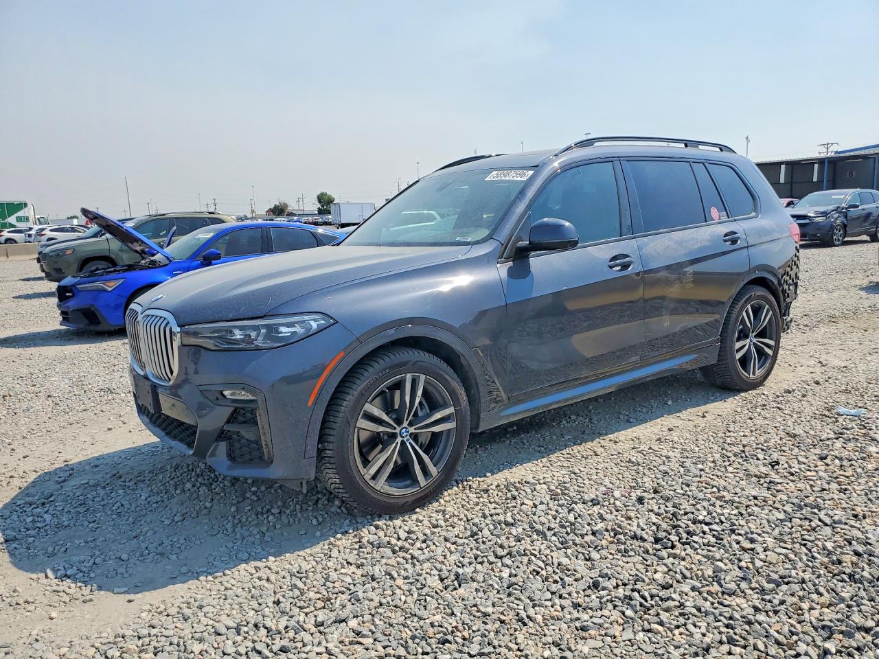 2021 BMW X7