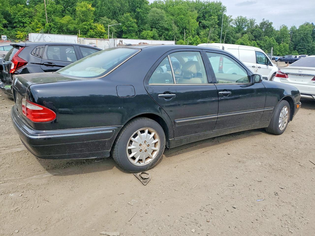 2001 MERCEDES-BENZ E-CLASS
