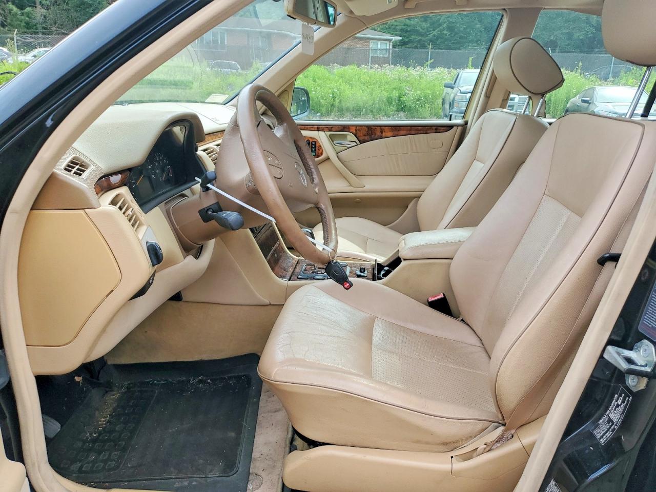 2001 MERCEDES-BENZ E-CLASS
