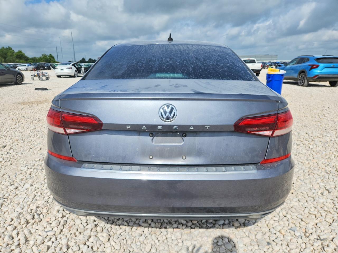 2022 VOLKSWAGEN PASSAT